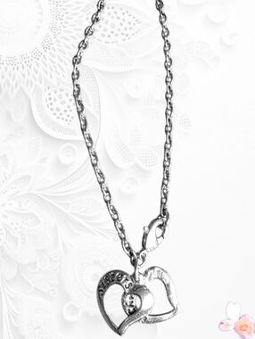 Heart Bracelet Says SISTERS IN CHRIST Silver Tone 667